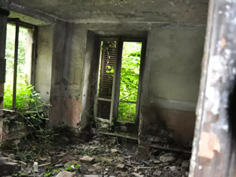 Immagine 4 di Villa in vendita  a Lanzo Torinese