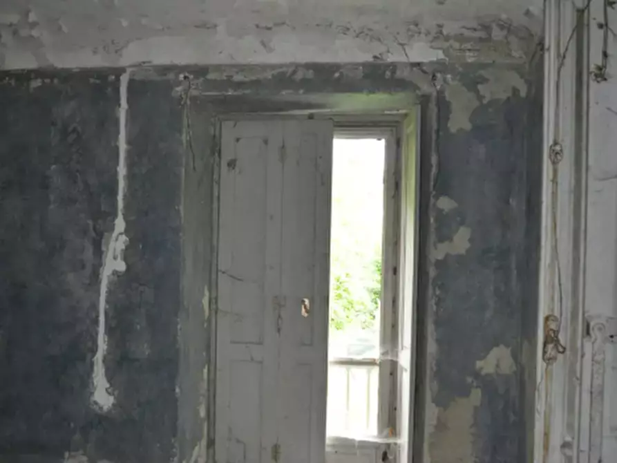 Immagine 10 di Villa in vendita  a Lanzo Torinese
