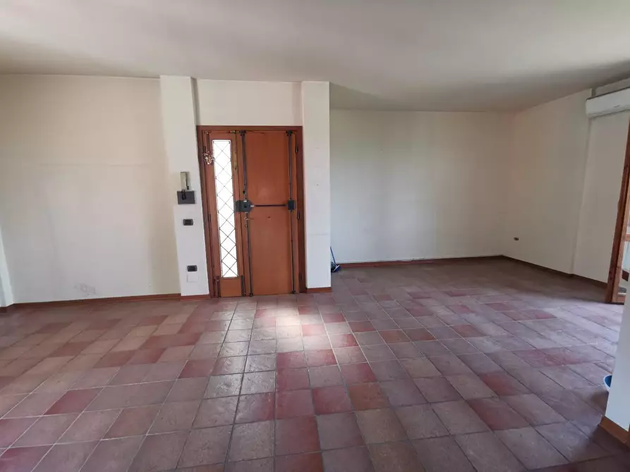 Immagine 4 di Appartamento in vendita  a Santa Croce Sull'arno