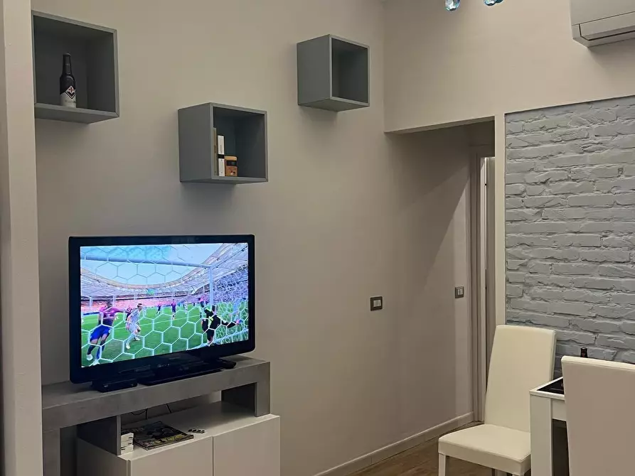 Immagine 18 di Appartamento in vendita  a Viareggio