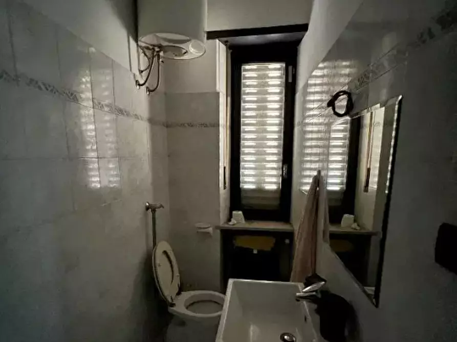 Immagine 5 di Ufficio in vendita  a Chivasso