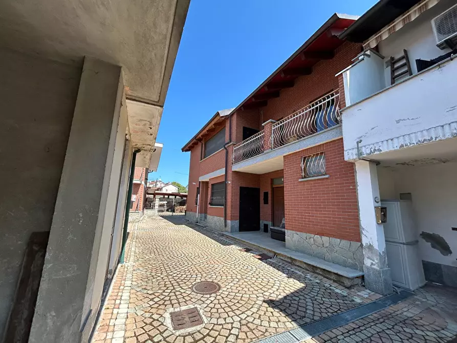Immagine 1 di Casa semindipendente in vendita  a Torino