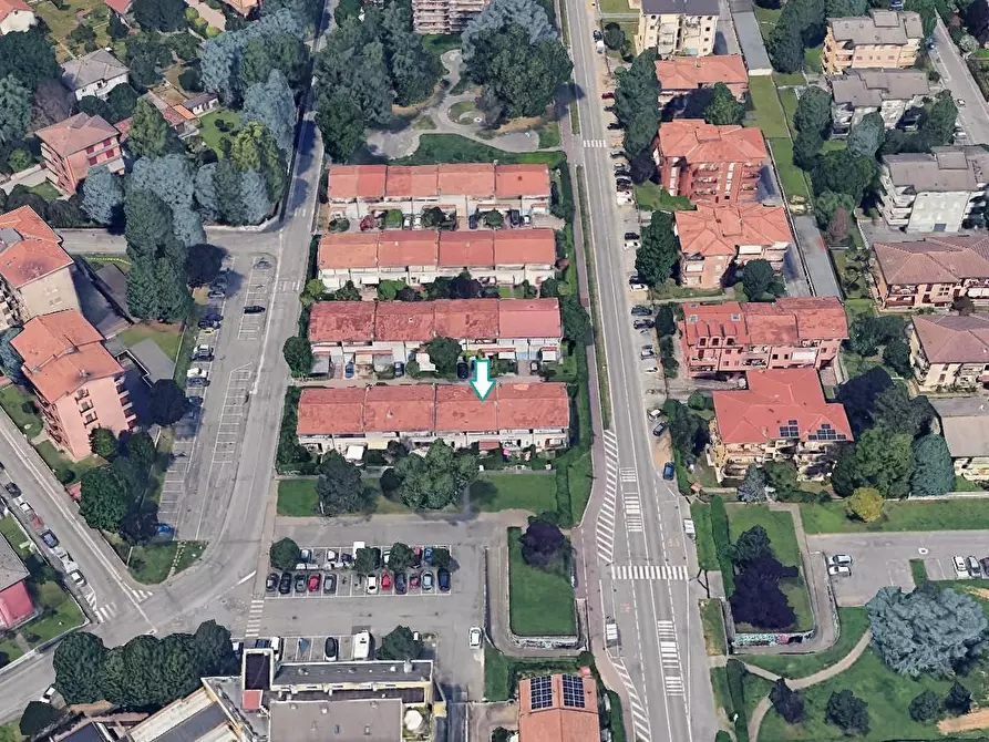 Immagine 2 di Villetta a schiera in vendita  a Burago Di Molgora
