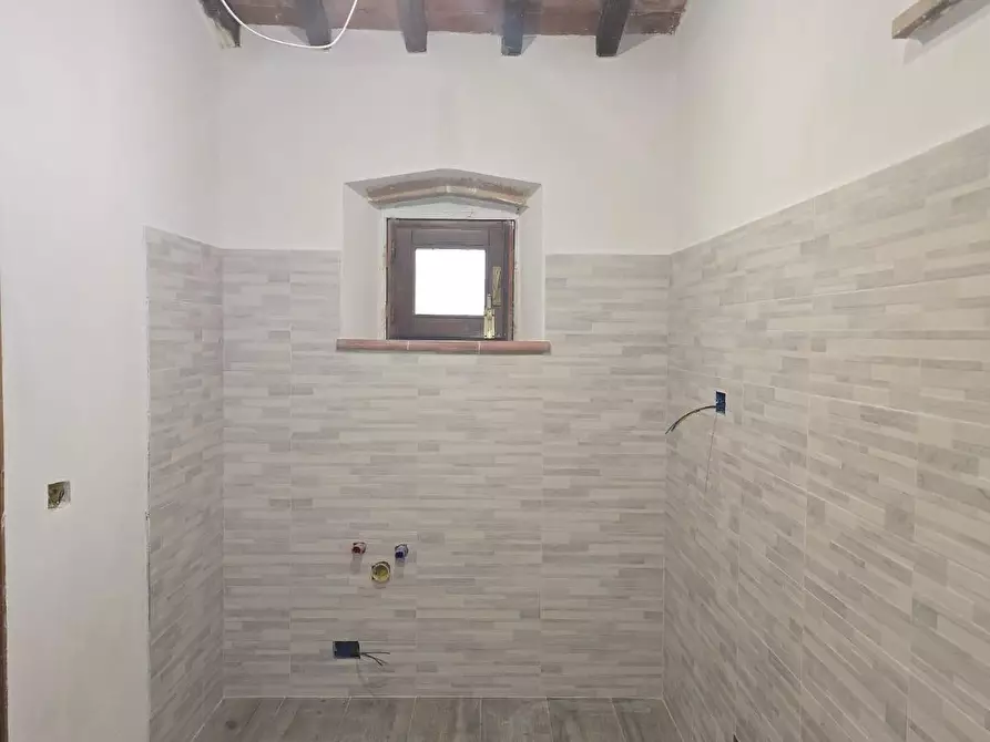 Immagine 5 di Appartamento in vendita  a Colle Di Val D'elsa
