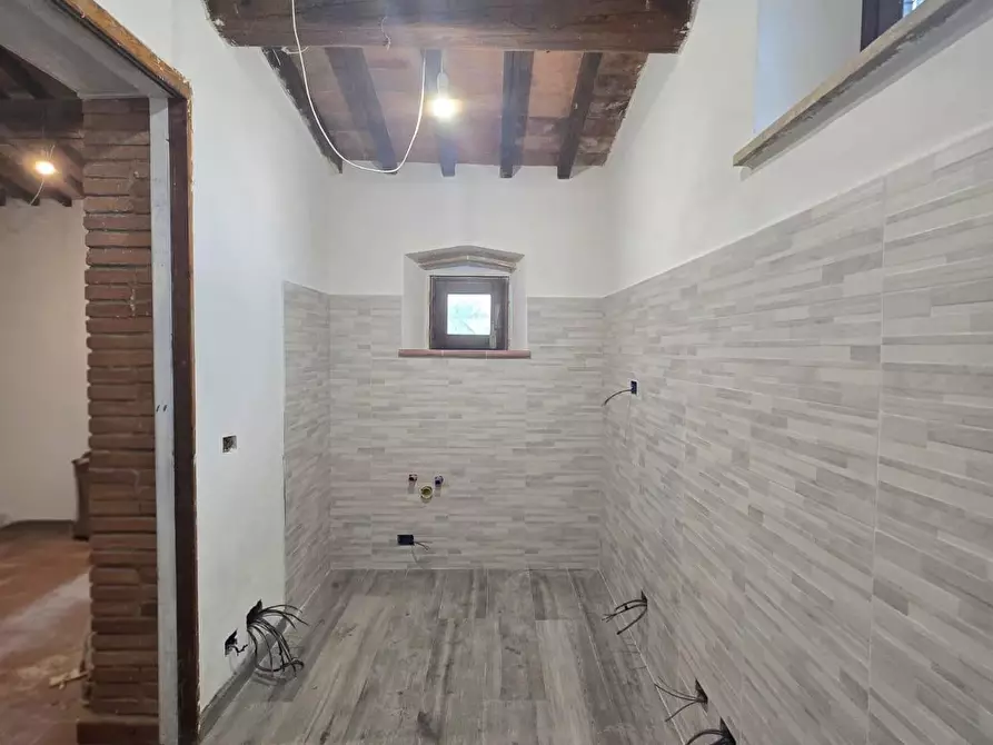 Immagine 4 di Appartamento in vendita  a Colle Di Val D'elsa