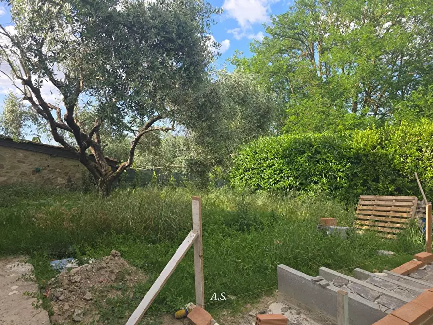 Immagine 19 di Appartamento in vendita  a Colle Di Val D'elsa