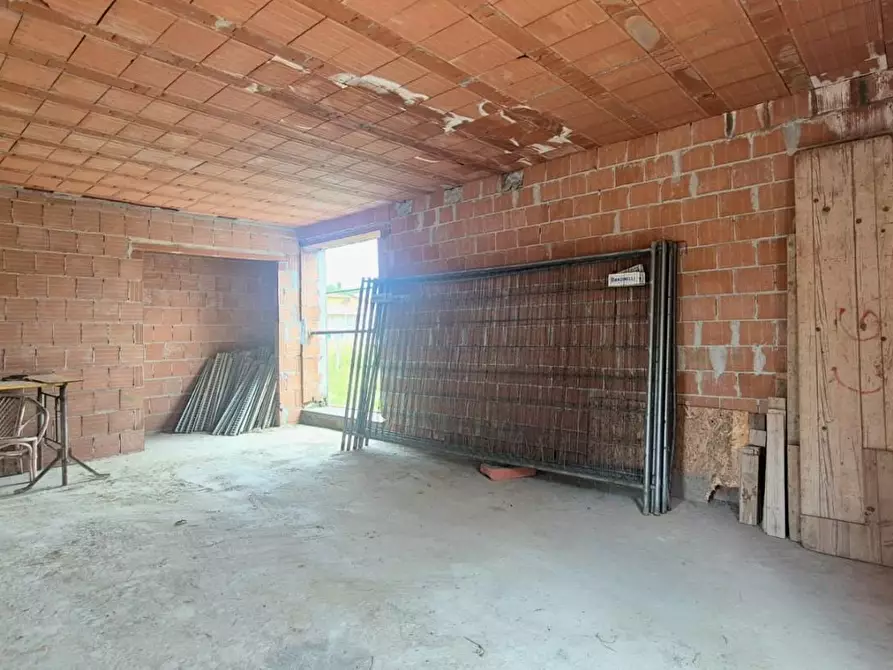 Immagine 16 di Villa in vendita  a Capannori
