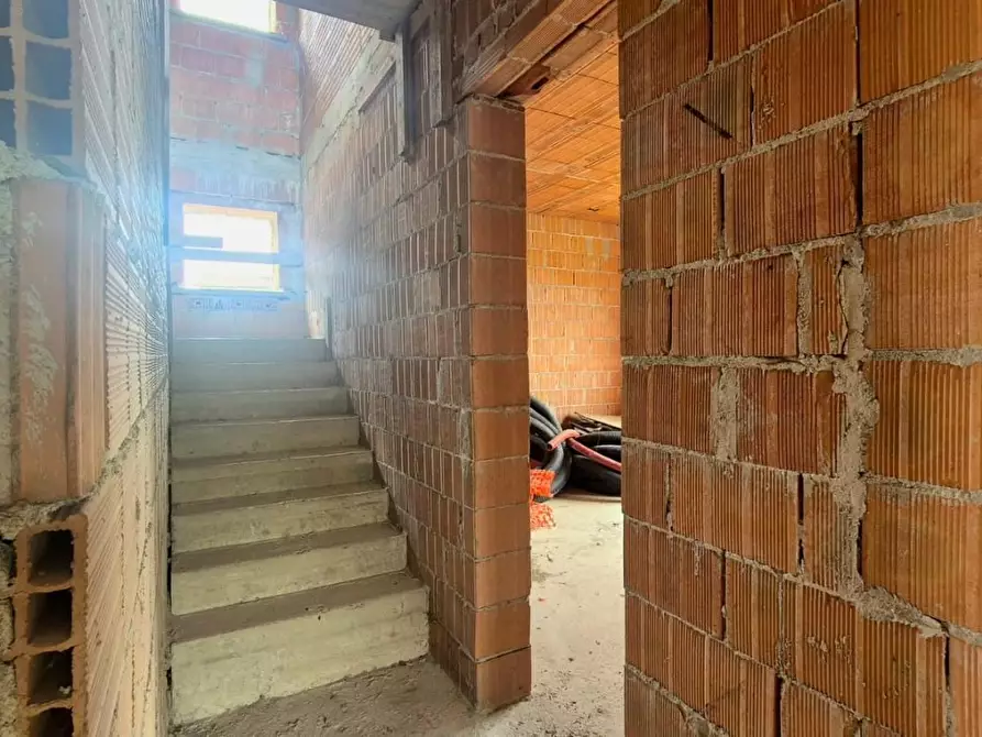 Immagine 24 di Villa in vendita  a Capannori