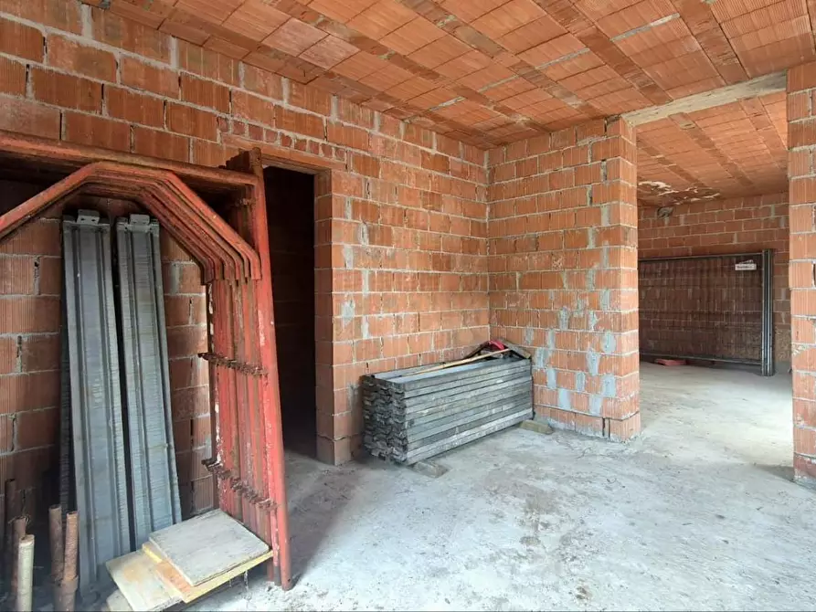 Immagine 19 di Villa in vendita  a Capannori