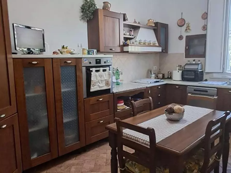 Immagine 1 di Terratetto in vendita  a Cascina