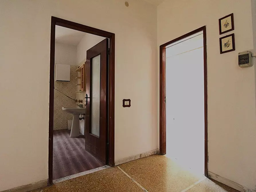 Immagine 12 di Appartamento in vendita  a Massa