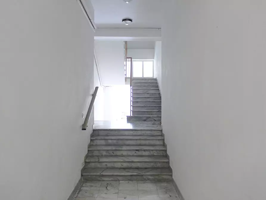 Immagine 21 di Appartamento in vendita  a Massa