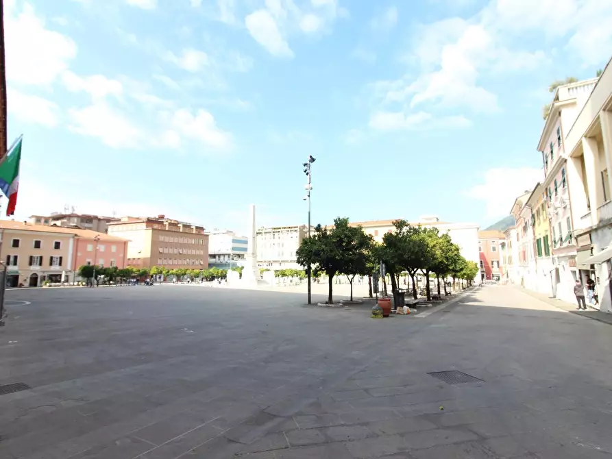 Immagine 30 di Appartamento in vendita  a Massa