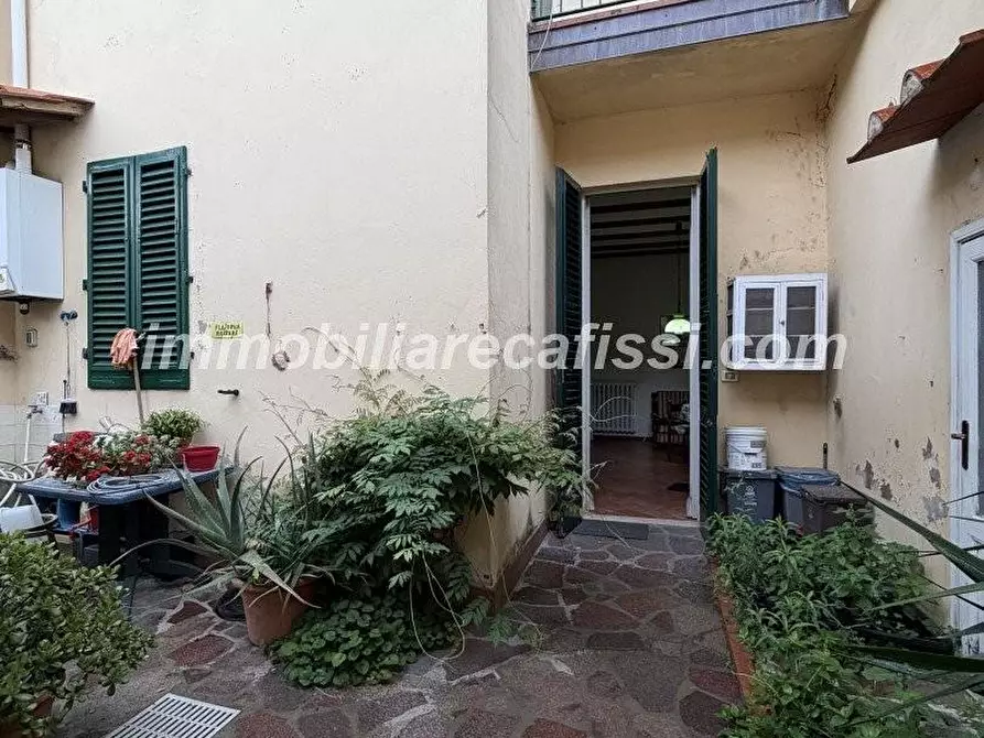Immagine 9 di Terratetto in vendita  a Prato