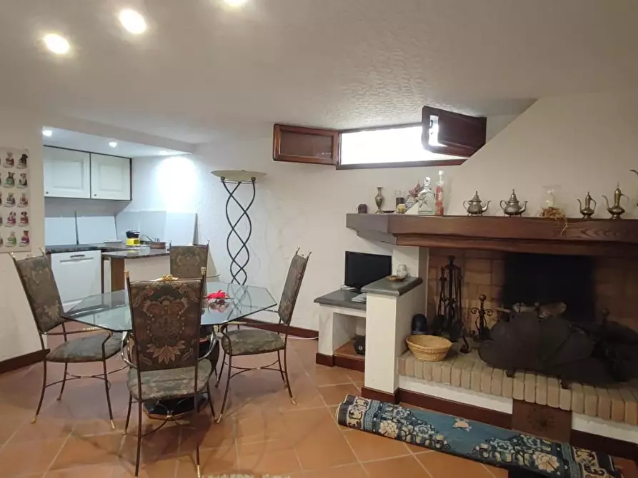 Immagine 31 di Porzione di casa in vendita  a Camaiore