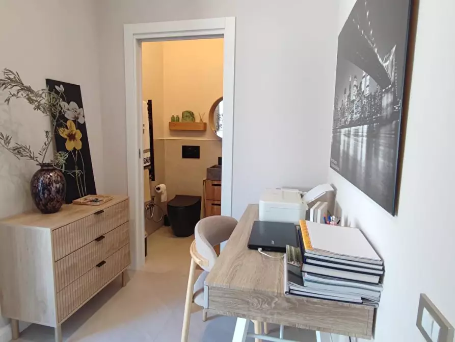 Immagine 17 di Porzione di casa in vendita  a Camaiore