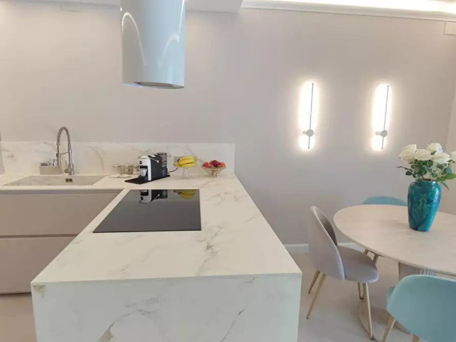 Immagine 26 di Porzione di casa in vendita  a Camaiore