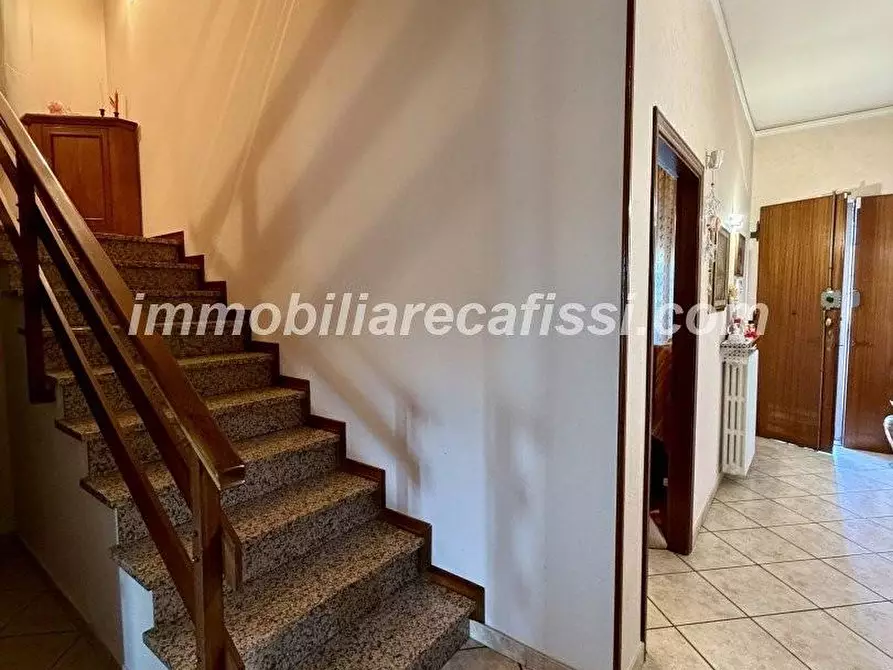 Immagine 6 di Terratetto in vendita  a Carmignano