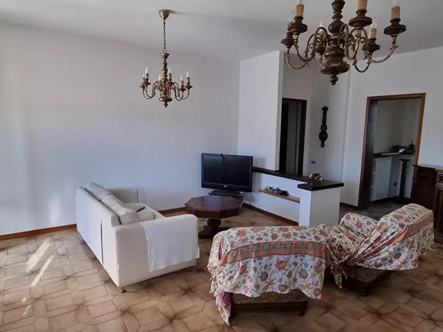 Immagine 1 di Appartamento in affitto  a San Giuliano Terme