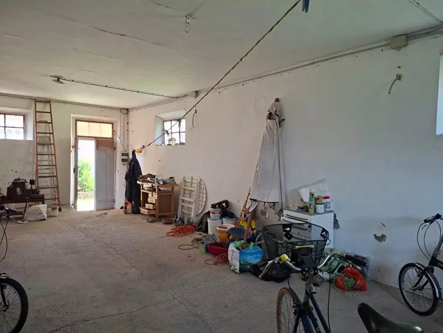 Immagine 34 di Porzione di casa in vendita  a Pontedera