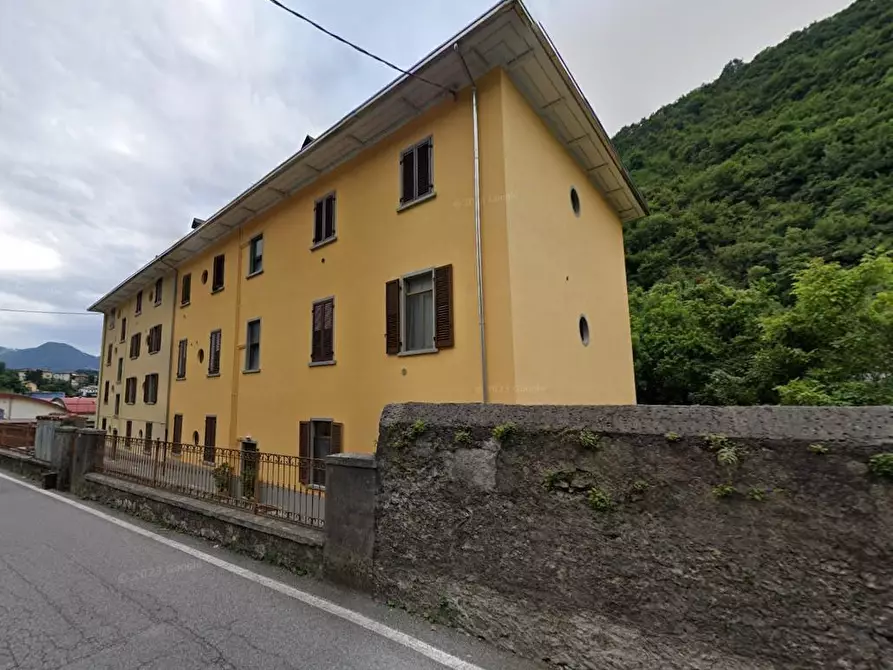 Immagine 3 di Appartamento in vendita  a Vertova