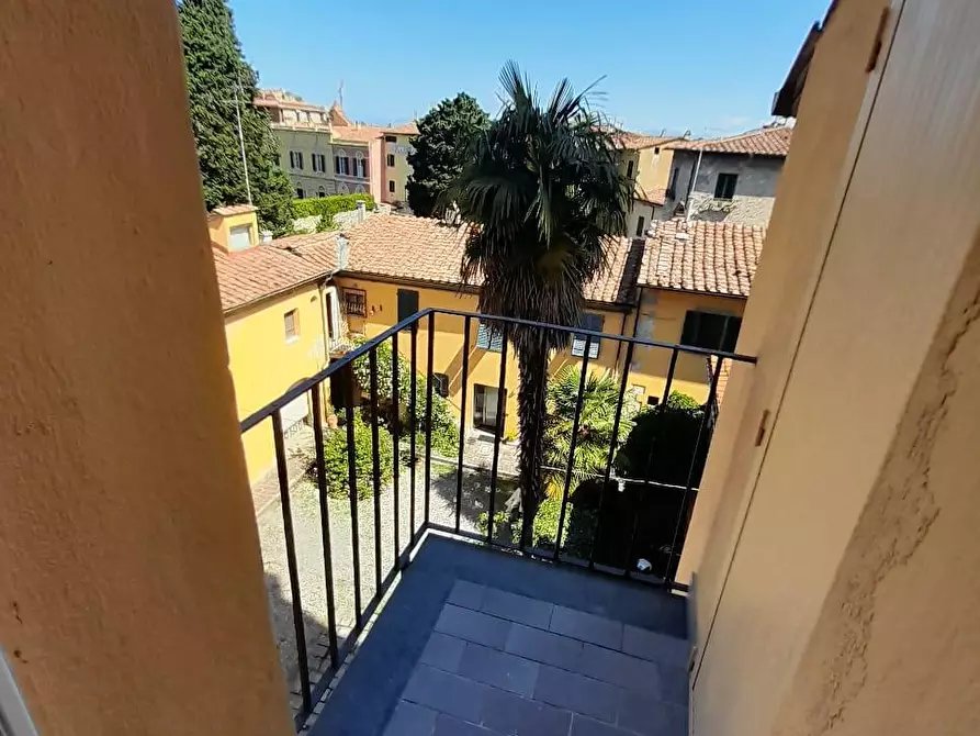 Immagine 5 di Appartamento in affitto  a Pisa