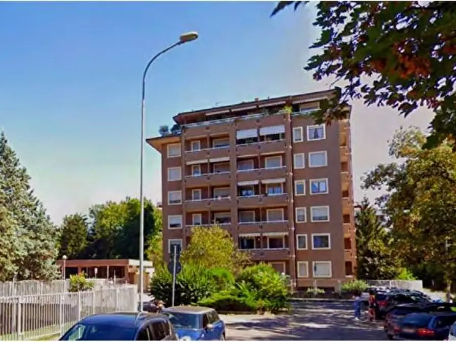 Immagine 1 di Appartamento in vendita  a Monza