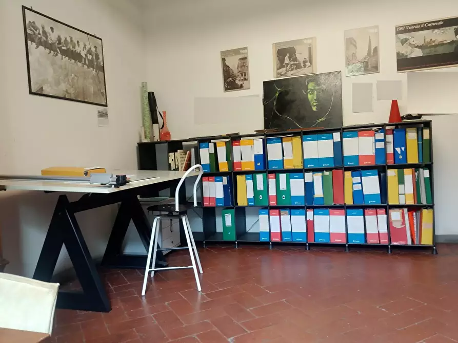 Immagine 5 di Ufficio in vendita  a Empoli