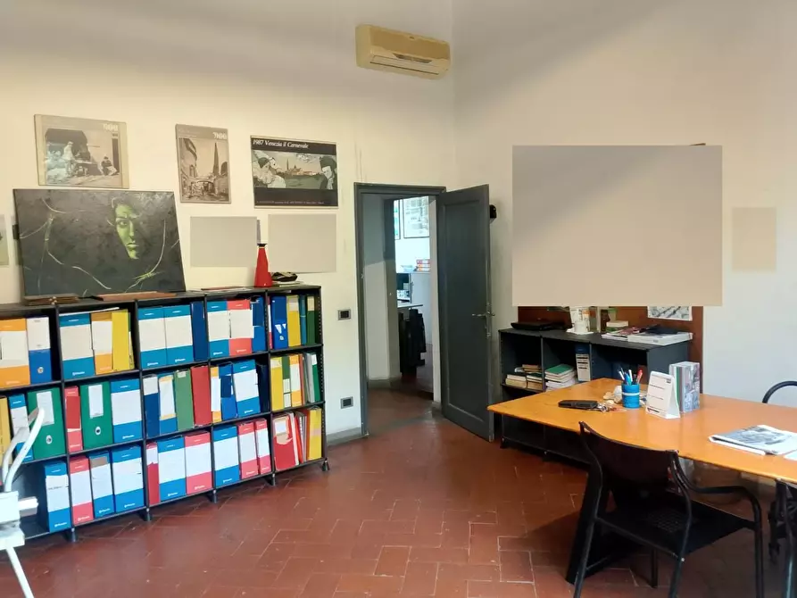 Immagine 4 di Ufficio in vendita  a Empoli