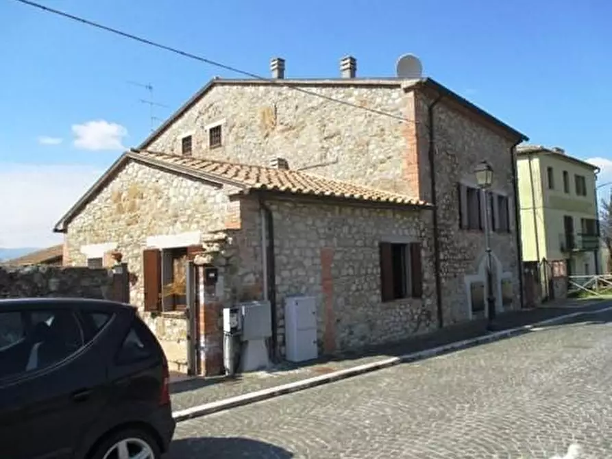 Immagine 7 di Appartamento in vendita  a Proceno