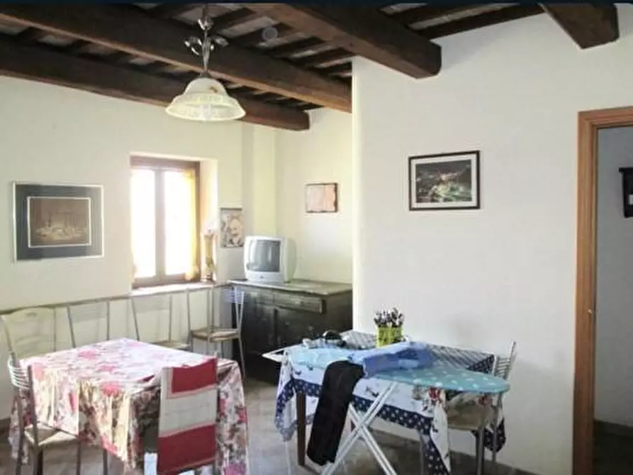 Immagine 3 di Appartamento in vendita  a Proceno