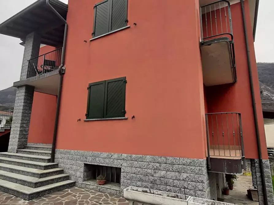 Immagine 2 di Appartamento in vendita  a Casazza