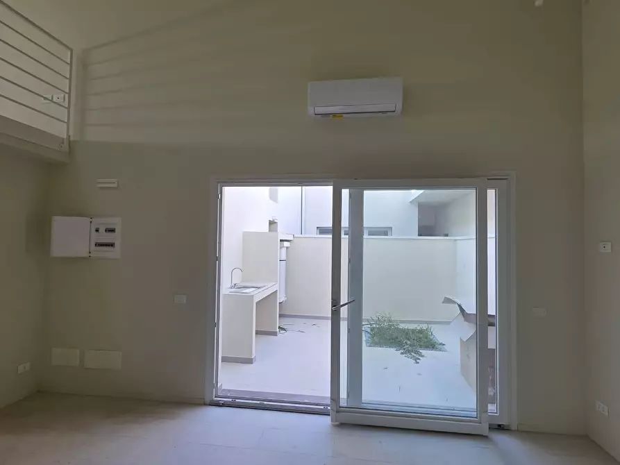 Immagine 13 di Loft/Open space in vendita  a Pontedera