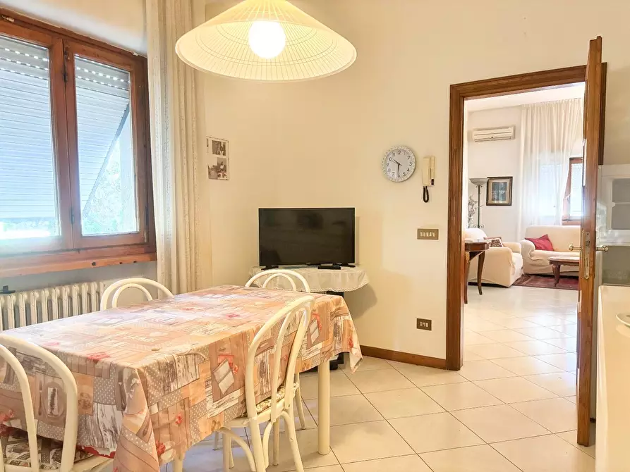 Immagine 8 di Villa in vendita  a Montelupo Fiorentino
