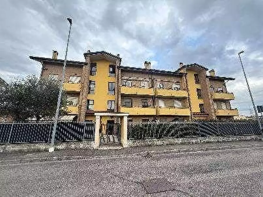 Immagine 1 di Appartamento in vendita  a Desio