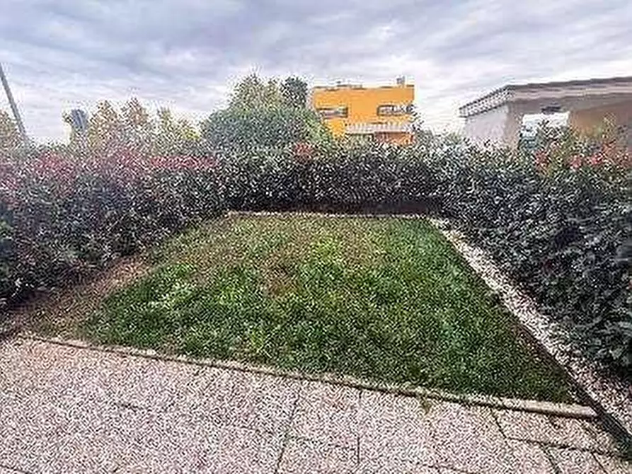Immagine 3 di Appartamento in vendita  a Desio