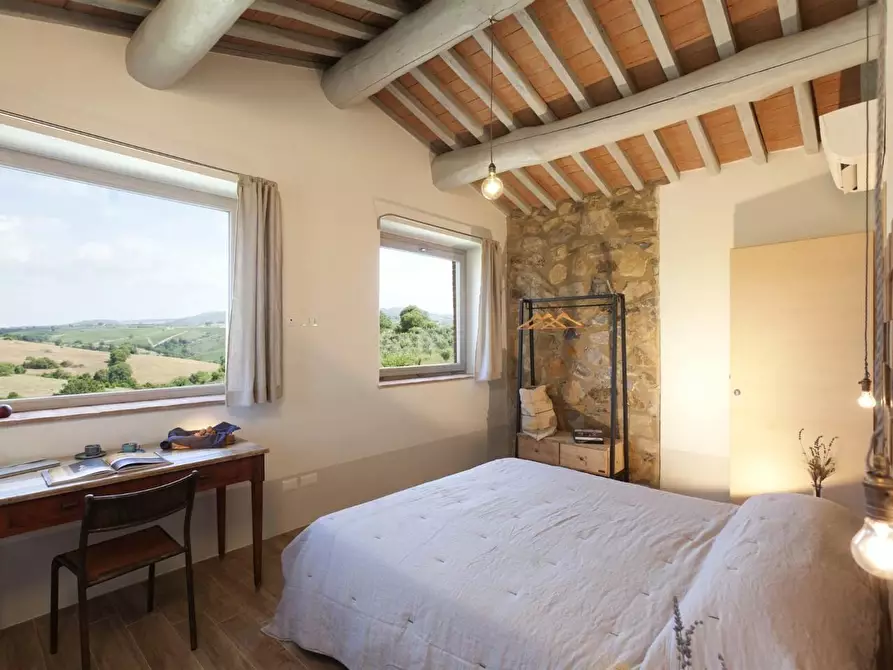 Immagine 18 di Casa colonica in vendita  a Magliano In Toscana