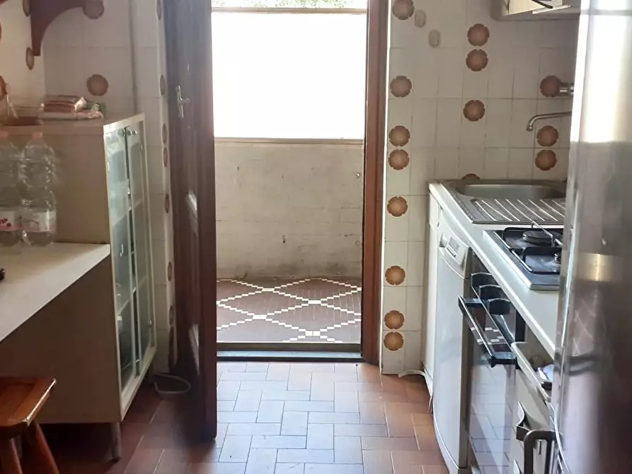 Immagine 16 di Appartamento in vendita  a Massa