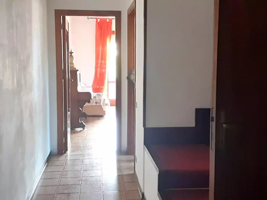 Immagine 6 di Appartamento in vendita  a Massa