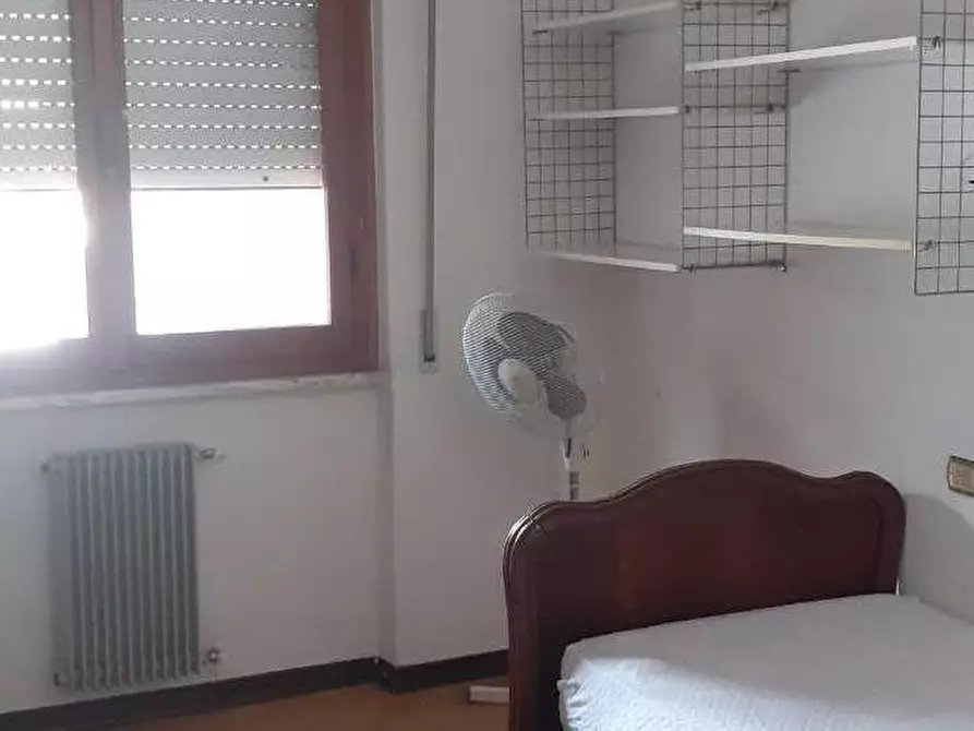 Immagine 8 di Appartamento in vendita  a Massa