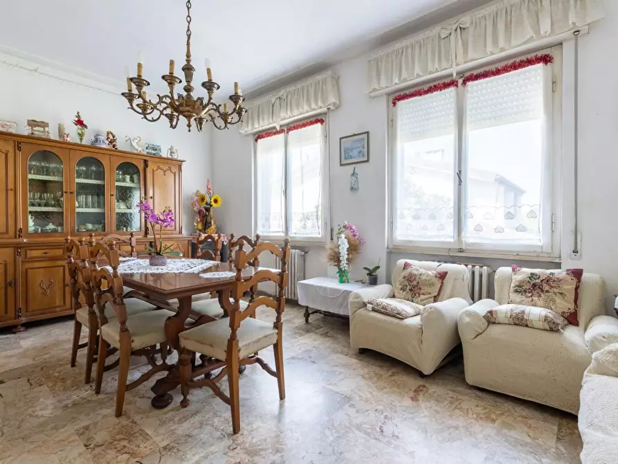 Immagine 20 di Casa bifamiliare in vendita  a Pisa