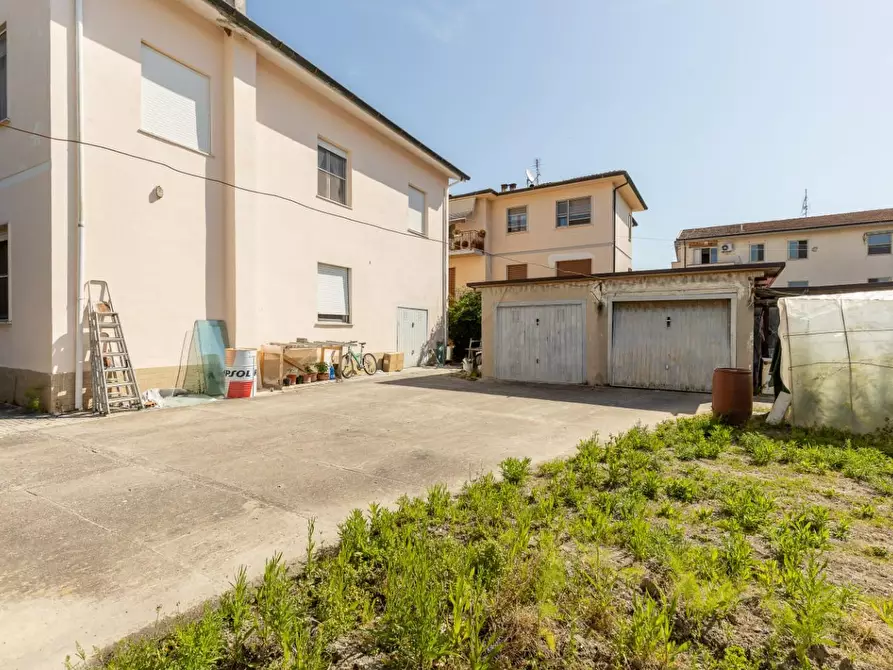 Immagine 3 di Casa bifamiliare in vendita  a Pisa