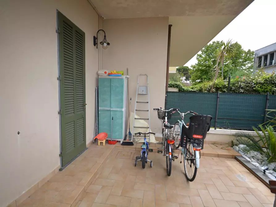 Immagine 28 di Appartamento in vendita  a Massa