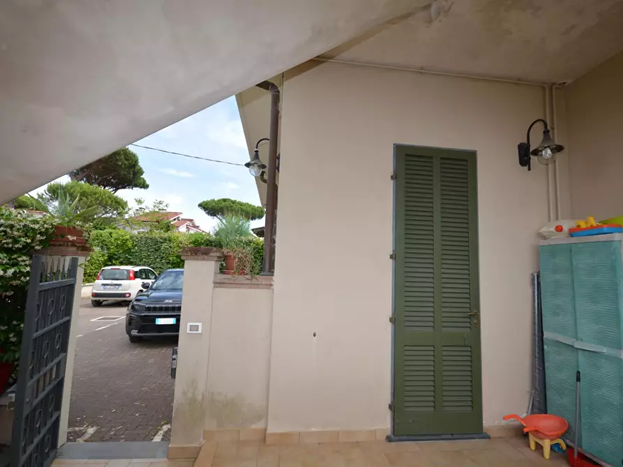 Immagine 29 di Appartamento in vendita  a Massa