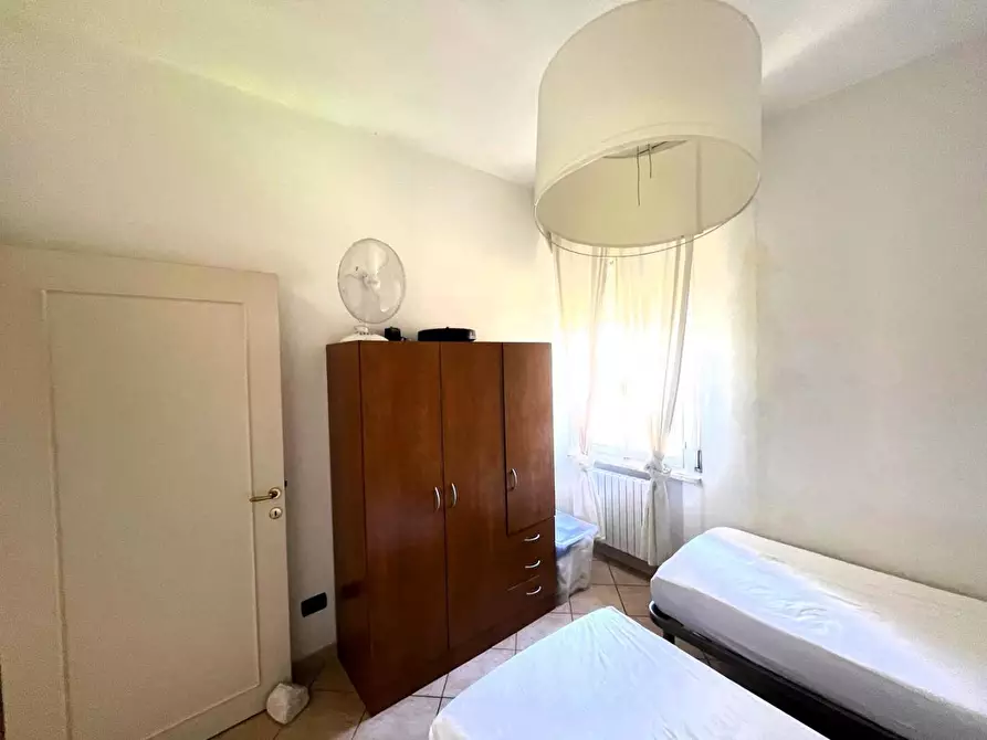 Immagine 18 di Appartamento in vendita  a Massa