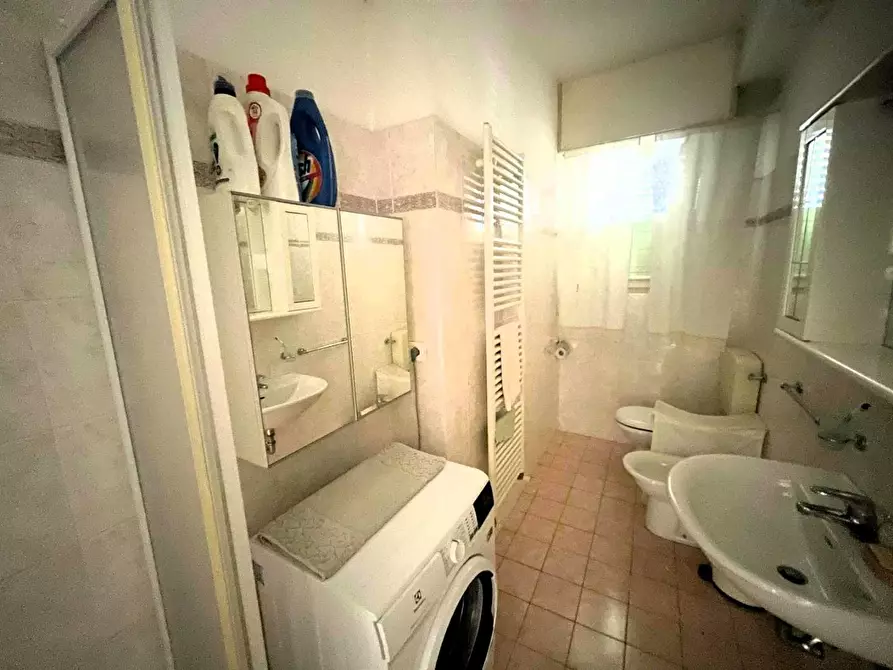 Immagine 22 di Appartamento in vendita  a Massa