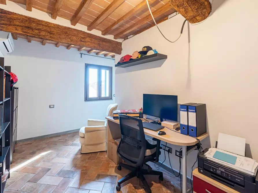 Immagine 13 di Appartamento in vendita  a Ponsacco