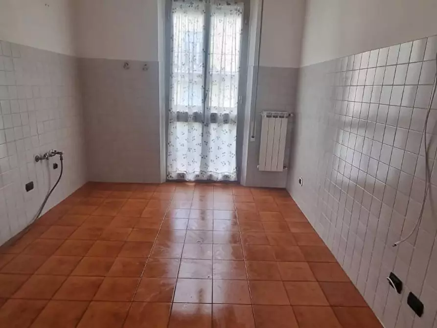 Immagine 3 di Appartamento in vendita  a Carrara