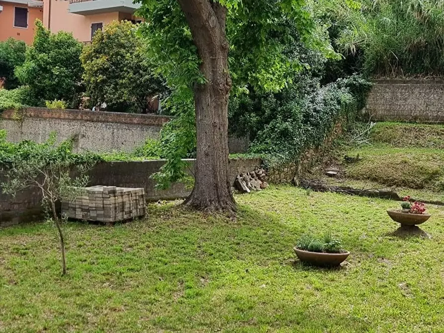 Immagine 22 di Appartamento in vendita  a Carrara
