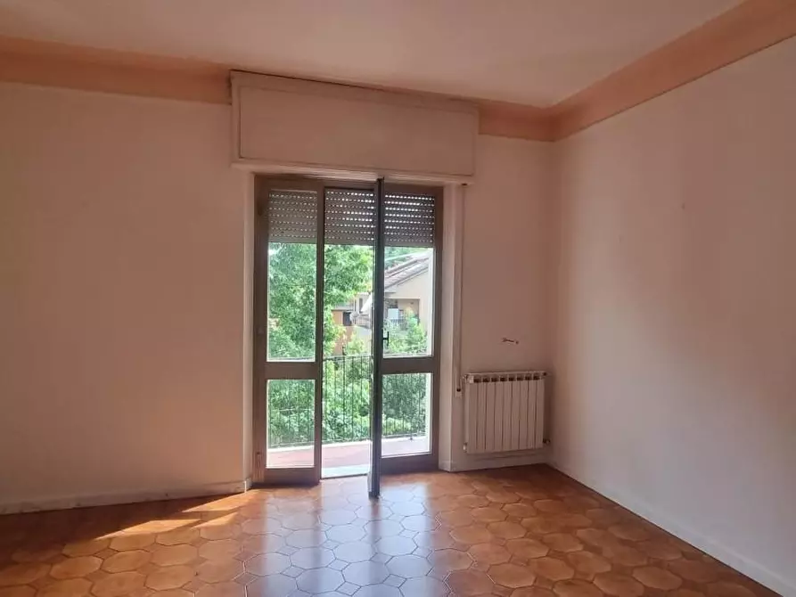Immagine 19 di Appartamento in vendita  a Carrara